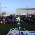 une vue des participats avant la remise des recompenses avec la mascotte de Decines